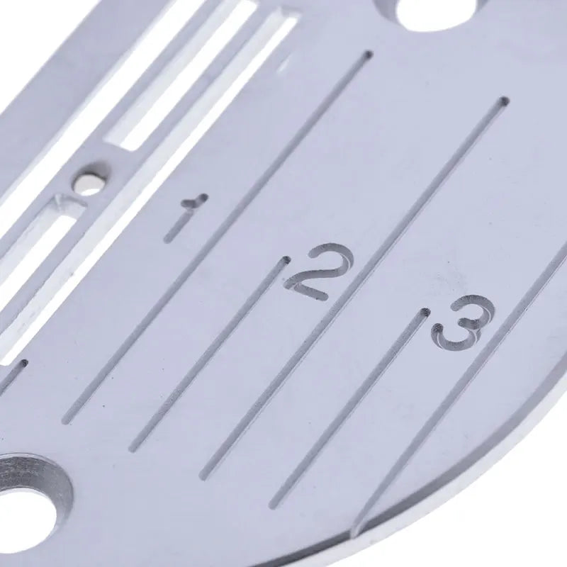 Industrial Sewing Machine Needle Plate E704 For Siruba L818F